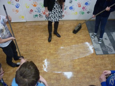 12.03.2015 - Workshop "Péče o zuby" - přírodověda (5.B) - Album - fotografie 11