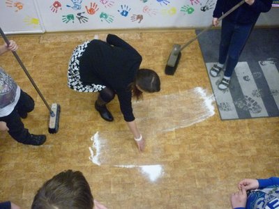 12.03.2015 - Workshop "Péče o zuby" - přírodověda (5.B) - Album - fotografie 39