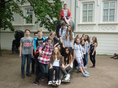 11.06.2015 - Procházka Prahou - ZE + OSV (9.B) - Album - fotografie 46