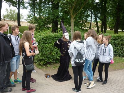 11.06.2015 - Procházka Prahou - ZE + OSV (9.B) - Album - fotografie 8