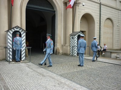 11.06.2015 - Procházka Prahou - ZE + OSV (9.B) - Album - fotografie 25