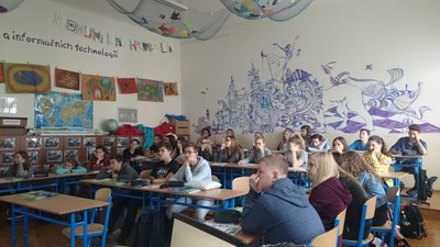 22.10.2015 - Team Teaching: Vzhůru do atmosféry (9.A + 9.B) - Album - fotografie 1