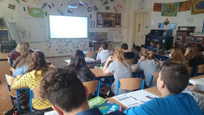 22.10.2015 - Team Teaching: Vzhůru do atmosféry (9.A + 9.B) - Album - fotografie 3