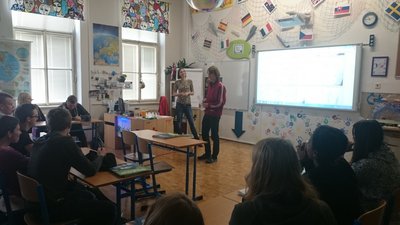 05.11.2015 - METEOworkshop s D. Honsovou (9.A + 9.B) - Album - fotografie 13