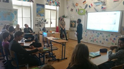 05.11.2015 - METEOworkshop s D. Honsovou (9.A + 9.B) - Album - fotografie 18