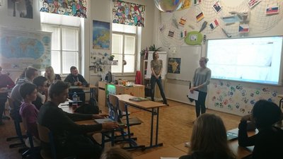 05.11.2015 - METEOworkshop s D. Honsovou (9.A + 9.B) - Album - fotografie 6