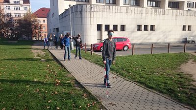 13.11.2015 - Nevidíme, neslyšíme, ale cítíme - workshop (8.B) - Album - fotografie 11