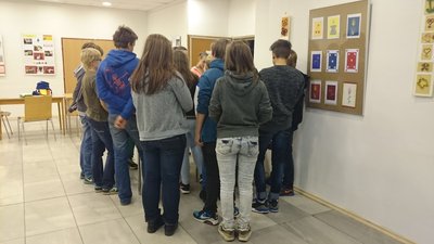 13.11.2015 - Nevidíme, neslyšíme, ale cítíme - workshop (8.B) - Album - fotografie 30