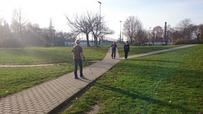 13.11.2015 - Nevidíme, neslyšíme, ale cítíme - workshop (8.B) - Album - fotografie 22