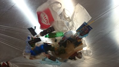 20.02.2016 - Zeměpisný projekt - PLASTIC OCEAN (6.ABC) - Album - fotografie 4