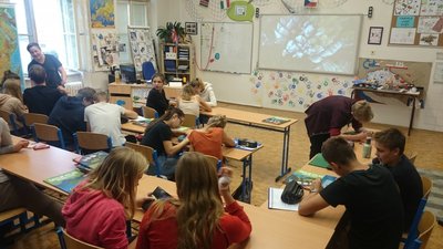 03.10.2016 - Team Teaching - pískovcová města (9.AB) - Album - fotografie 3