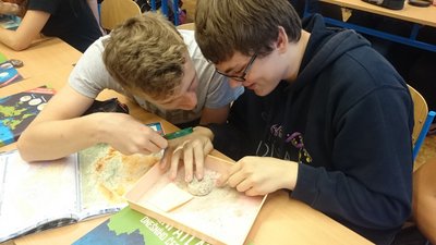 03.10.2016 - Team Teaching - pískovcová města (9.AB) - Album - fotografie 19