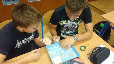 03.10.2016 - Team Teaching - pískovcová města (9.AB) - Album - fotografie 24