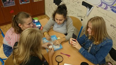 03.10.2016 - Team Teaching - pískovcová města (9.AB) - Album - fotografie 12