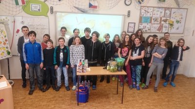 20.03.2017 - Zeměpisný workshop - karibské koktejly (7.ABC) - Album - fotografie 11