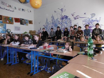 25.05.2017 - Filozofie pro děti (8.AB a děti MŠ Na Korábě) - Album - fotografie 14