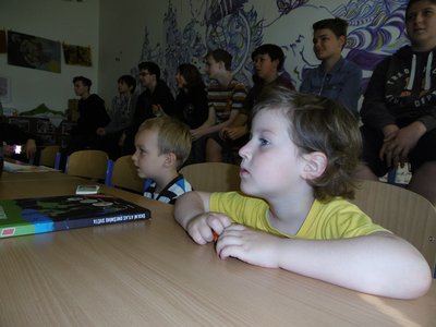 25.05.2017 - Filozofie pro děti (8.AB a děti MŠ Na Korábě) - Album - fotografie 23