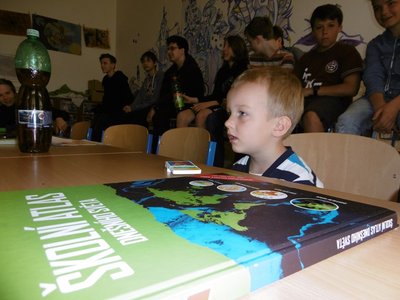 25.05.2017 - Filozofie pro děti (8.AB a děti MŠ Na Korábě) - Album - fotografie 21