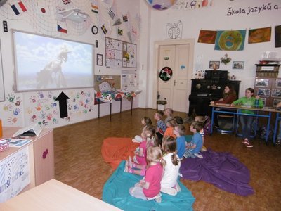 25.05.2017 - Filozofie pro děti (8.AB a děti MŠ Na Korábě) - Album - fotografie 4