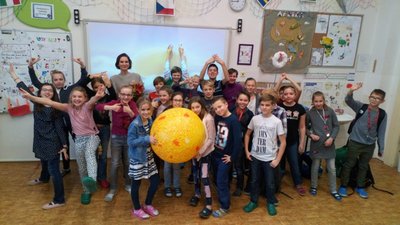 01.12.2017 - METEOworkshop s Dagmar Honsovou (5.C) - Album - fotografie 6