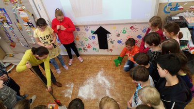 23.02.2018 - PÉČE O NAŠE ZUBY - workshop pro 5.C - Album - fotografie 21