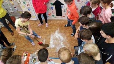 23.02.2018 - PÉČE O NAŠE ZUBY - workshop pro 5.C - Album - fotografie 14