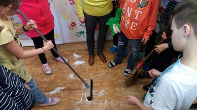 23.02.2018 - PÉČE O NAŠE ZUBY - workshop pro 5.C - Album - fotografie 28