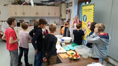 09.11.2018 - Laboratoř Abrakadabra - Chytří gurmáni z 5.A - Album - fotografie 3