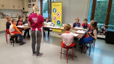 09.11.2018 - Laboratoř Abrakadabra - Chytří gurmáni z 5.A - Album - fotografie 23