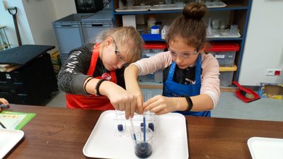 09.11.2018 - Laboratoř Abrakadabra - Chytří gurmáni z 5.A - Album - fotografie 22