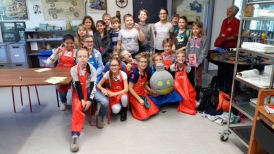 16.11.2018 - Laboratoř Abrakadabra - Chytří gurmáni z 5.D - Album - fotografie 13