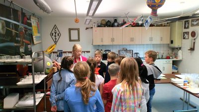 16.11.2018 - Laboratoř Abrakadabra - Chytří gurmáni z 5.D - Album - fotografie 3