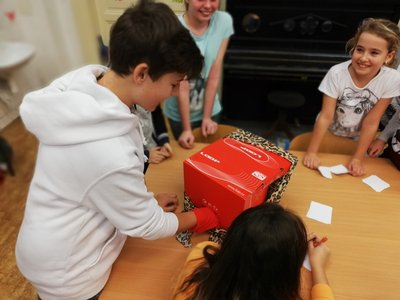 10.12.2018 - Lidské tělo - týmové učení (5.C + 8.A) - Album - fotografie 13