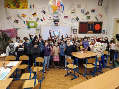 12.11.2021 - Páťáci (V.A) učí páťáky (V.B) - Album - fotografie 11