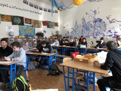 22.04.2022 - Bádáme s ropou (9.ABC) - Album - fotografie 15