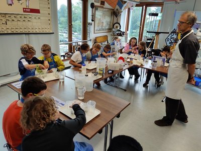 30.09.2022 - Laboratoř Abrakadabra - Voda je poklad (V.E) - Album - fotografie 14