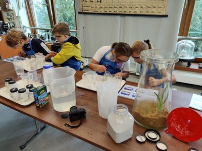 30.09.2022 - Laboratoř Abrakadabra - Voda je poklad (V.E) - Album - fotografie 7