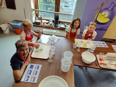 30.09.2022 - Laboratoř Abrakadabra - Voda je poklad (V.E) - Album - fotografie 17