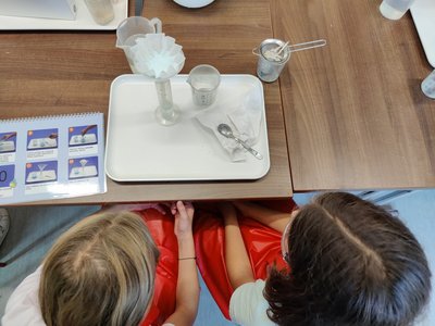 30.09.2022 - Laboratoř Abrakadabra - Voda je poklad (V.E) - Album - fotografie 25