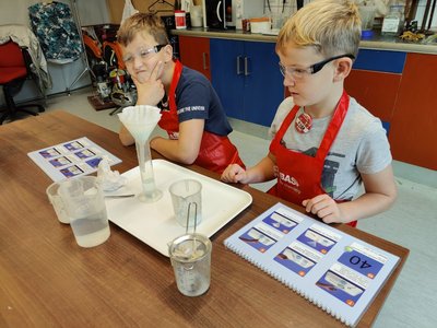 30.09.2022 - Laboratoř Abrakadabra - Voda je poklad (V.E) - Album - fotografie 24