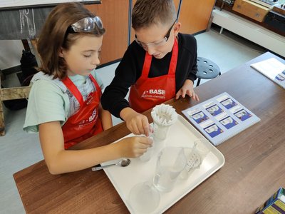 30.09.2022 - Laboratoř Abrakadabra - Voda je poklad (V.E) - Album - fotografie 8