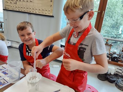 30.09.2022 - Laboratoř Abrakadabra - Voda je poklad (V.E) - Album - fotografie 5