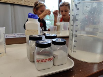 30.09.2022 - Laboratoř Abrakadabra - Voda je poklad (V.E) - Album - fotografie 12