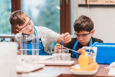 18.11.2022 - Chytří gurmáni v laboratoři Abrakadabra - Album - fotografie 37