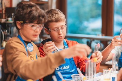 18.11.2022 - Chytří gurmáni v laboratoři Abrakadabra - Album - fotografie 42