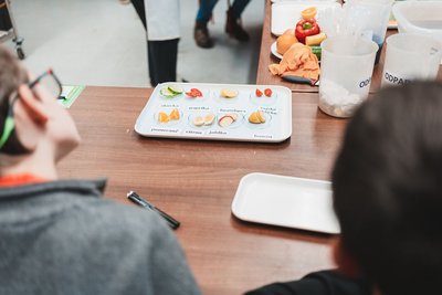 18.11.2022 - Chytří gurmáni v laboratoři Abrakadabra - Album - fotografie 25