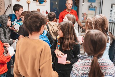 18.11.2022 - Chytří gurmáni v laboratoři Abrakadabra - Album - fotografie 24