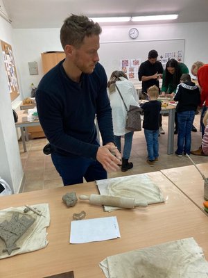 07.12.2022 - Vánoční dílna (II.C) - Album - fotografie 2