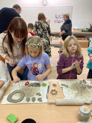 07.12.2022 - Vánoční dílna (II.C) - Album - fotografie 10