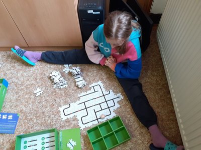 28.03.2023 - Informatika_IV.D (OzoBot) - Album - fotografie 17